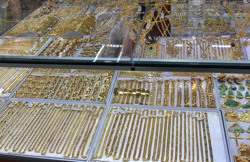 Giá vàng hôm nay 19-9: Vàng - USD cùng tăng nóng