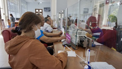 Cho vay trả nợ ngân hàng khác, người dân thực sự có lợi?