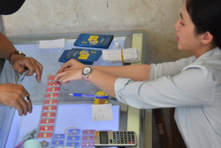 Giá vàng hôm nay 22-9: USD tăng giá dữ dội, vàng lao dốc