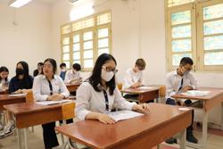 Thi tốt nghiệp THPT năm 2025: Đổi mới về ‘chất’ hay số môn thi?