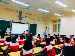 Chèn môn tự nguyện vào chính khóa: Bộ Giáo dục và Đào tạo chỉ đạo rà soát