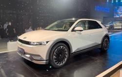 Bộ Tài chính phản hồi về đề xuất hỗ trợ 1.000 USD cho người mua ôtô điện