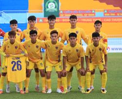 Vòng loại Giải bóng đá vô địch U19 quốc gia 2024: Đắk Lắk rơi xuống vị trí thứ 3 trên bảng xếp hạng