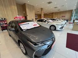 Ô tô cũ vẫn khó bán