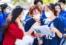 Học phí các trường đại học hiện nay ra sao?