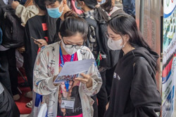 Sôi động “mùa” tuyển dụng nhân lực