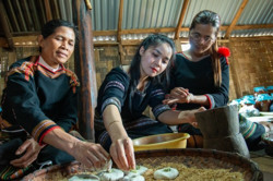 Men rượu cần Ea Sin