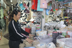 Chợ truyền thống đìu hiu những ngày giáp Tết