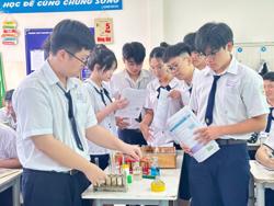 Chật vật với chương trình giáo dục phổ thông mới: "Khủng hoảng" vì chọn môn học