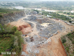 Siết chặt cấp phép và khai thác khoáng sản