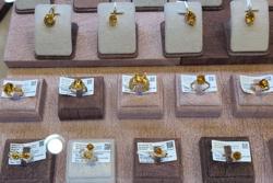 Giá vàng nhẫn 99,99 tiếp tục "tăng tốc"