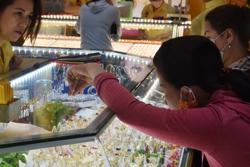 Giá vàng hôm nay, 15-10: Lại bất ngờ lao dốc