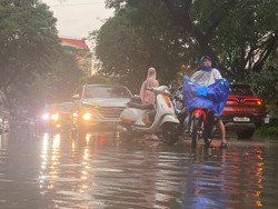 Ngày 16/10: Cảnh báo mưa lớn ở Trung Bộ, Tây Nguyên, Nam Bộ