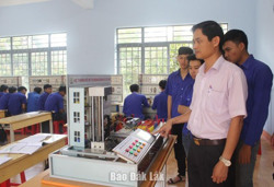 Tăng cường tín dụng chính sách đối với học sinh, sinh viên