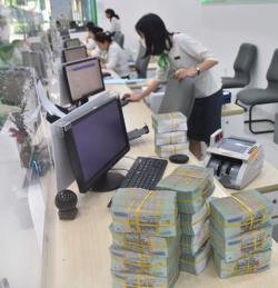 Còn dư địa giảm thêm lãi suất?