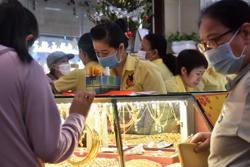 Bất ngờ với diễn biến của giá vàng trong nước