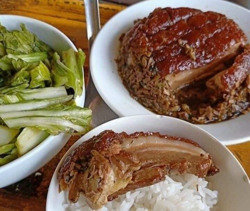 Về Quan Hóa nếm 'khâu nhục'