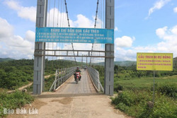 Huyện Krông Bông: Nhiều cầu treo xuống cấp, tiềm ẩn nguy cơ mất an toàn