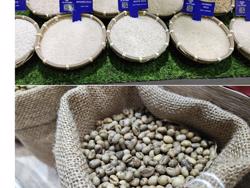 Giá gạo, cà phê lao dốc