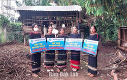 Hội LHPN huyện Ea Kar: Thực hiện 10 công trình chào mừng 120 năm Ngày thành lập tỉnh