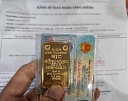 Mua bán vàng miếng ngày càng khó