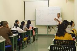 Siết chuẩn đầu ra ngoại ngữ