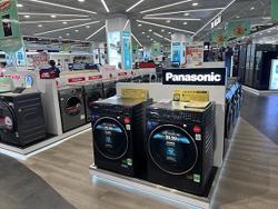 Điện máy tung "bình mới rượu cũ"