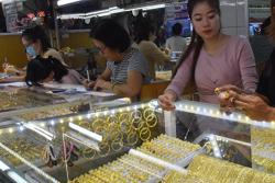 Giá vàng hôm nay, 13-11: Tiếp tục giảm mạnh