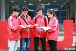 Trường đại học và đại học có gì khác nhau?