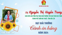 Giáo viên Tổng phụ trách Đội Trường Tiểu học Phan Chu Trinh được trao giải thưởng “Cánh én hồng” năm 2024