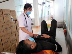 7 người nhập viện do ngộ độc sau khi ăn thịt chó bị bệnh