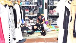 Tiết lộ về số lần chốt đơn online của người Việt mỗi tháng