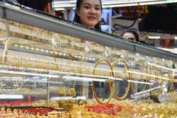 Giá vàng hôm nay, 22-11: Tiếp tục đi lên dù đồng USD tăng giá