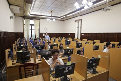 Siết quy trình ra đề thi đánh giá năng lực ngoại ngữ