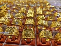 Sáng 5-11, giá vàng SJC đứng yên, vàng nhẫn 99,99 đi xuống