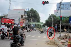 Lỗi vượt đèn đỏ xe máy bị xử phạt vi phạm hành chính ra sao?