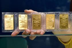 Giá vàng miếng SJC tụt khỏi mốc 87 triệu đồng/lượng