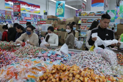 Nhộn nhịp kích cầu tiêu dùng cuối năm