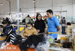 Huyện Krông Pắc: Nỗ lực tăng tỷ lệ tham gia bảo hiểm xã hội