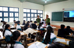 Huyện Krông Pắc: Đẩy mạnh đấu tranh, phòng ngừa tai nạn thương tích do pháo nổ trong học sinh