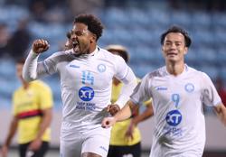 Khi Nguyễn Xuân Son lên tuyển