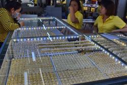 Giá vàng hôm nay, 6-12: Sụt giảm mạnh