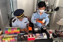 Quản chặt kinh doanh lậu thuốc lá điện tử