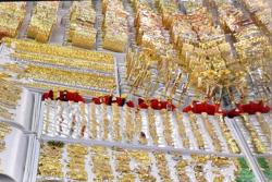 Giá vàng hôm nay, 1-2: Đảo chiều giảm mạnh