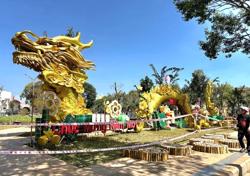 Linh vật rồng "quay đầu" ở Đắk Lắk đã hướng về phía trước