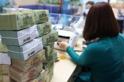 Chênh lệch lớn giữa lãi suất tiền gửi và lãi suất cho vay: Cân đối để hỗ trợ người dân, doanh nghiệp