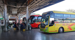 Giá vé xe khách dịp Tết tăng từ 30-60% so với ngày thường