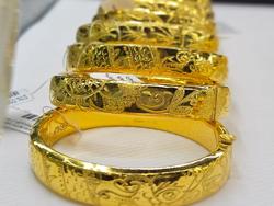 Sát Tết, giá vàng SJC tăng phi mã