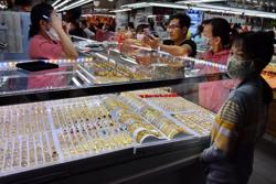 Giá vàng hôm nay, 2-2: Vàng thế giới tăng trở lại