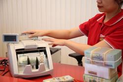 Ngân hàng lãi lớn nhưng vẫn lo